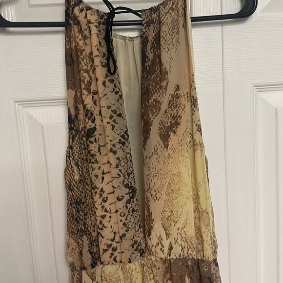 Kensie sheer snakeskin cocktail dress with open back. Fully lined. Size small. - Picture 7 of 9